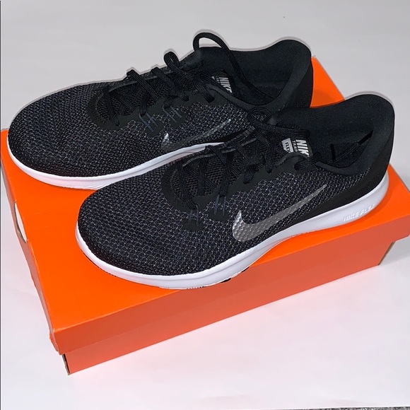 Nike Shoes - New in box- Women NIKE Flex Trainer 7 (wide)